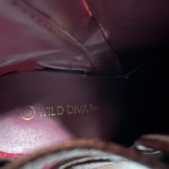 Wild Diva Dominic Buckle Heel Booties Size 8 Western Trendy Colorful Bohemian - Picture 9 of 9